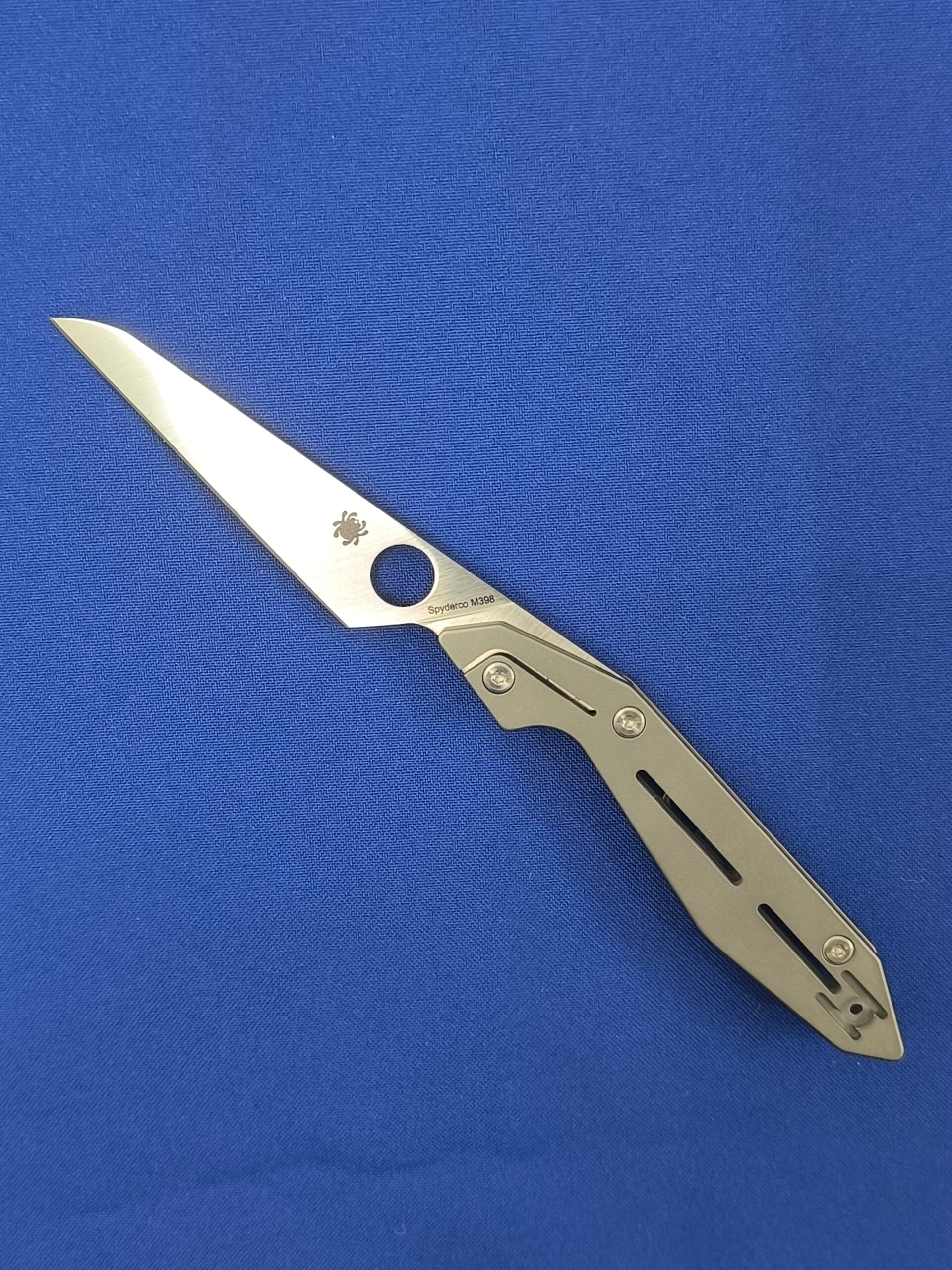Складной нож Spyderco C270 TIP, NAND TITANIUM, сталь M398