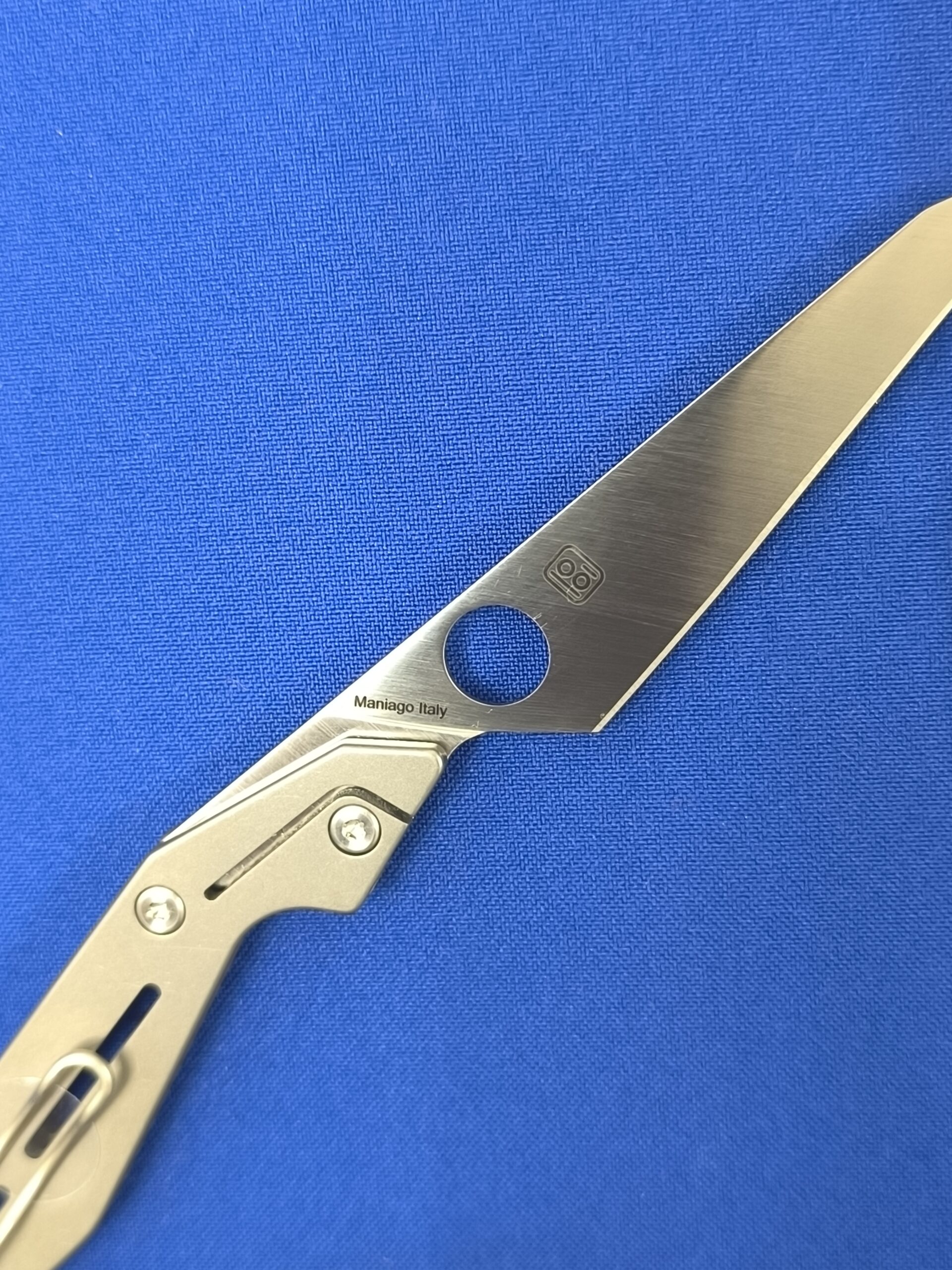Складной нож Spyderco C270 TIP, NAND TITANIUM, сталь M398